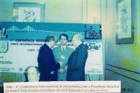 /album/galeria-de-fotos/eduardo-luis-em-conferencia-internacional-jpg/